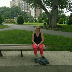 Meet your Posher, Linda